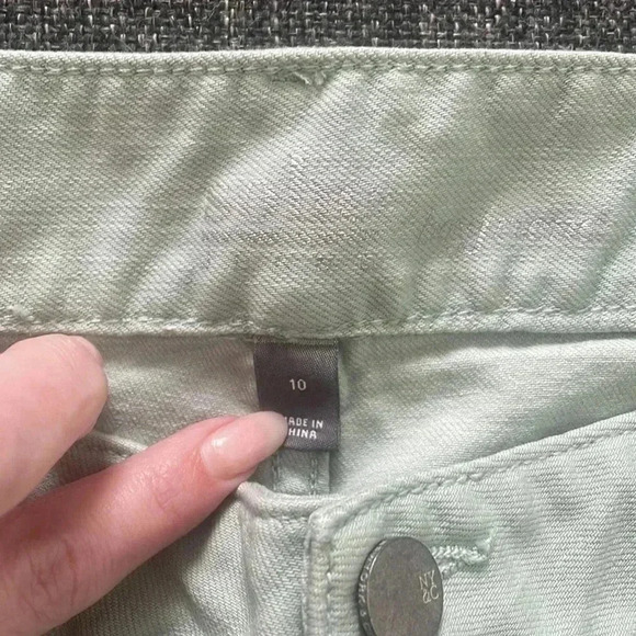 Size 10 Seafoam Green crop distressed Soho Boyfriend Jeans from NY&Co - Picture 3 of 6